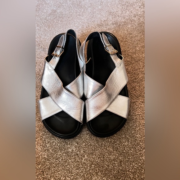 ALOHAS SANDALS 🩴 - Picture 2 of 9